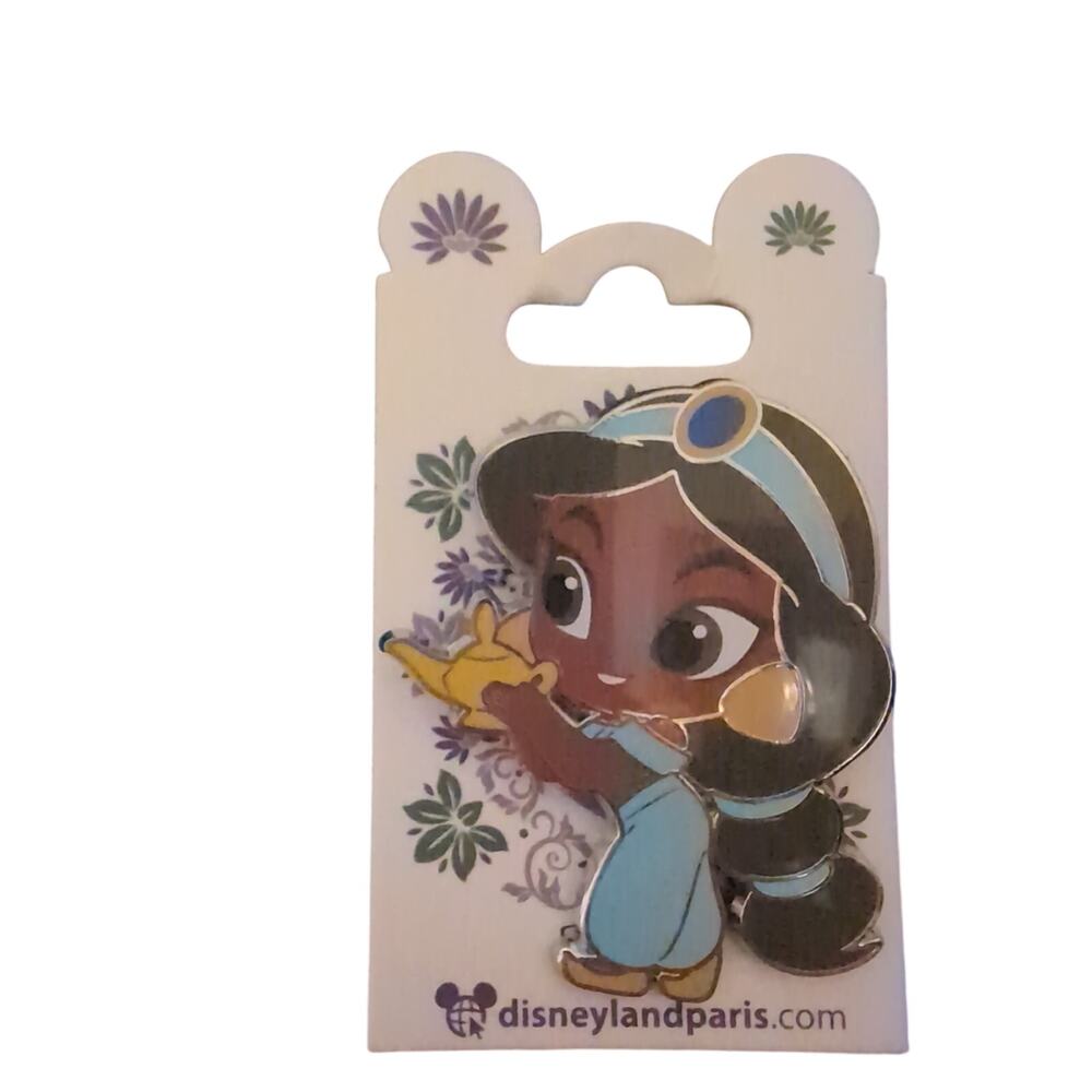 DLP  Jasmine with golden lamp from Aladdin Chibi Princess OE Disney pin